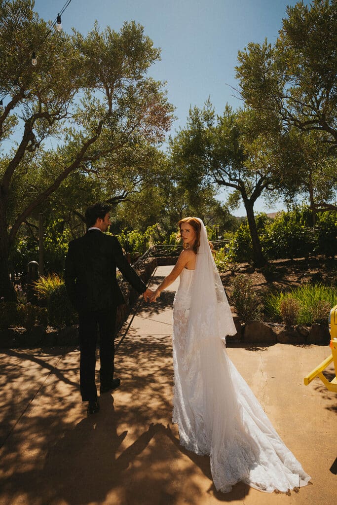 stunning golden hour bridal portraits