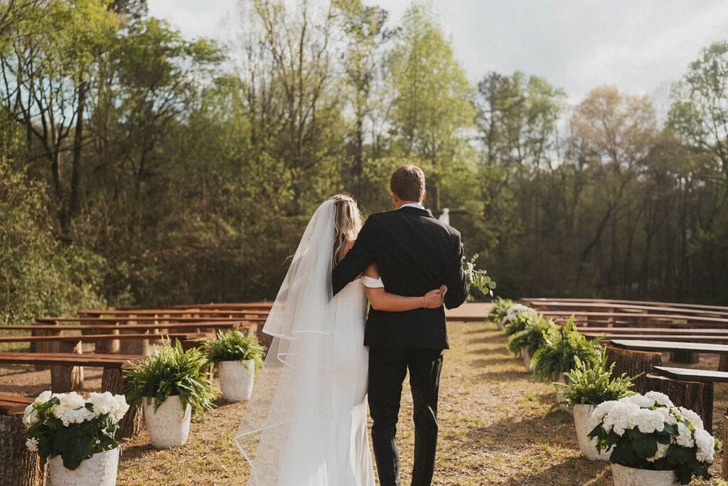 Do I Need a Wedding Coordinator? Here’s What Your Photographer Can (and Can’t) Do