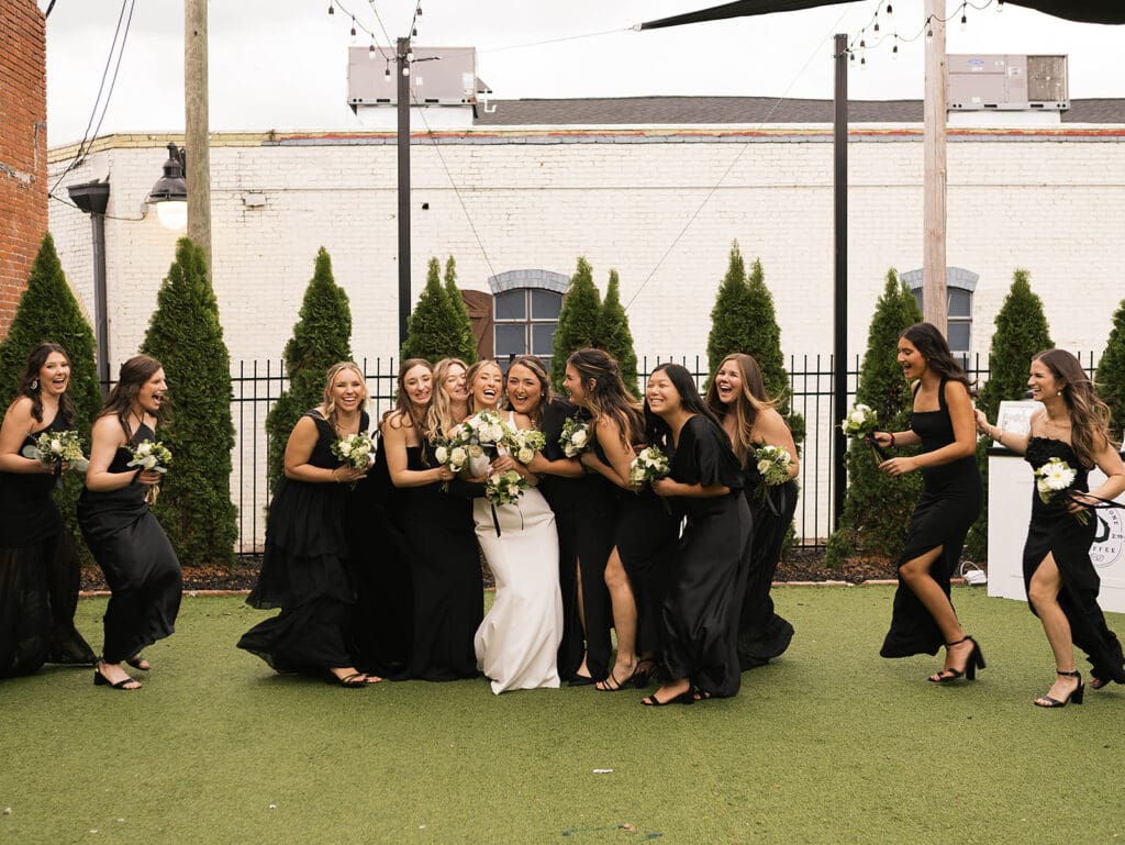 cute picture of the bride and her friends