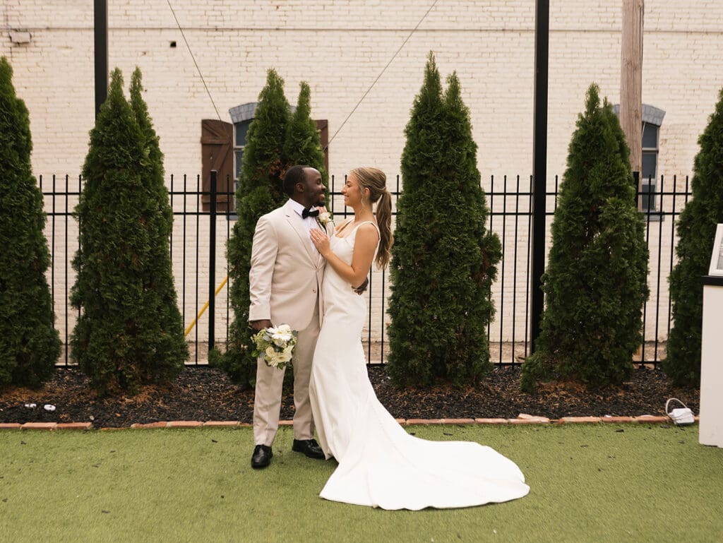 Wedding Family Photo List: When It’s Helpful (and When It’s Not)