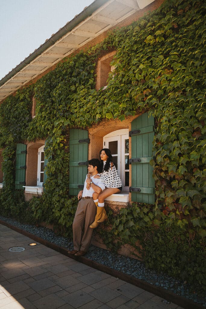 couple hugging during their engagement session